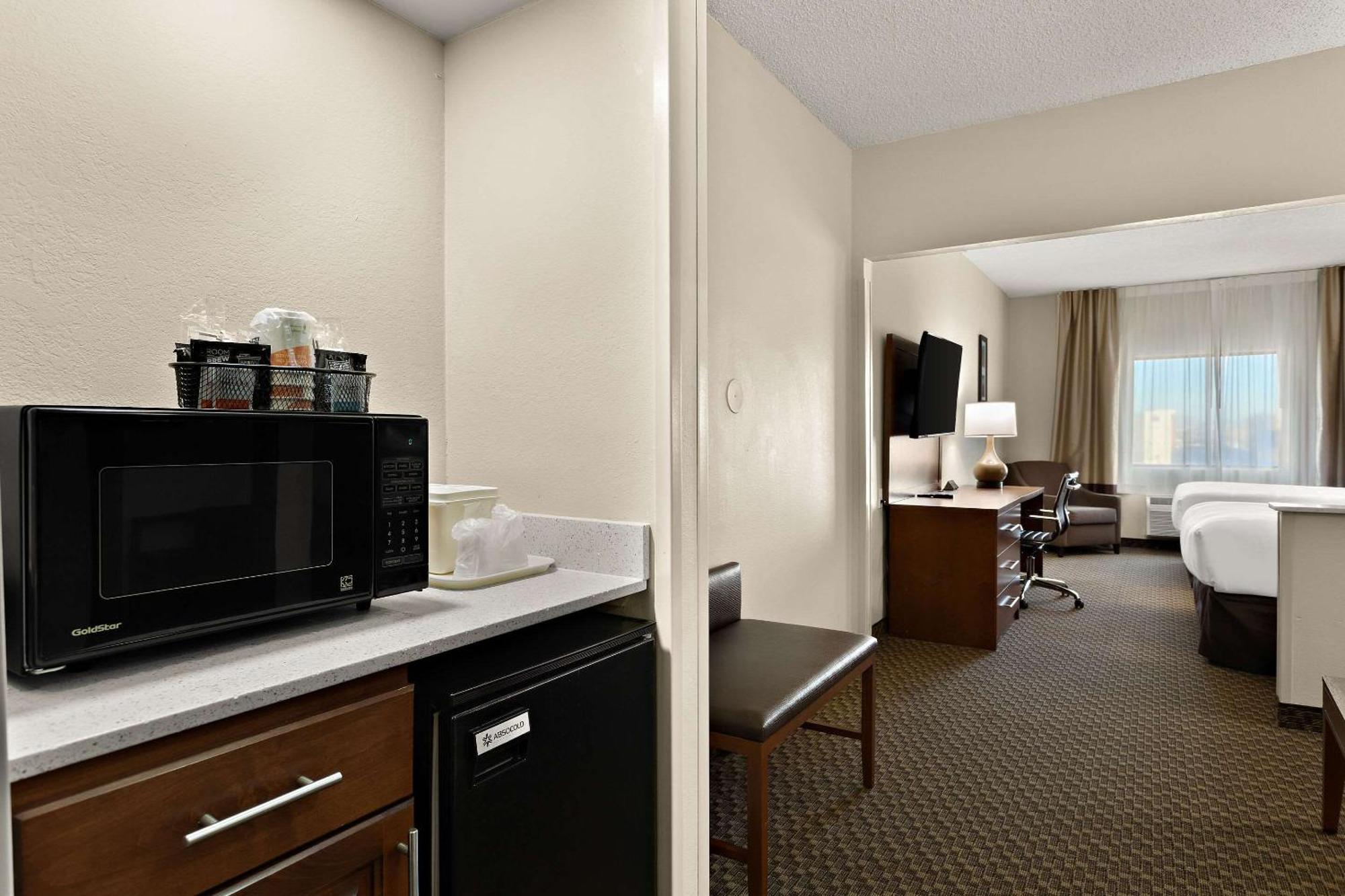 คอมฟอร์ท สวีทส์ ยูนิเวอร์ซิตี้ Hotel ลาสครูเซส ภายนอก รูปภาพ