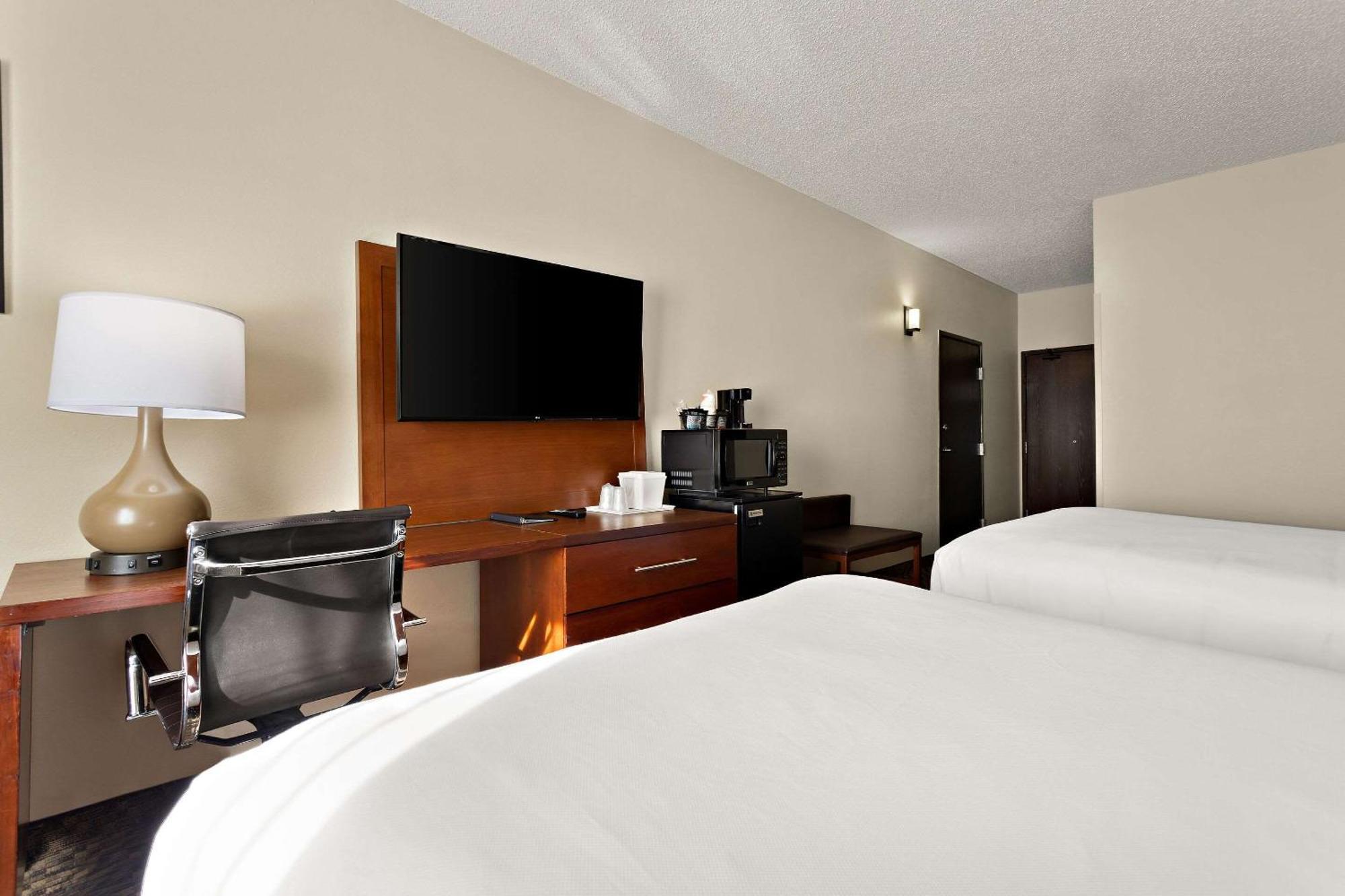 คอมฟอร์ท สวีทส์ ยูนิเวอร์ซิตี้ Hotel ลาสครูเซส ภายนอก รูปภาพ