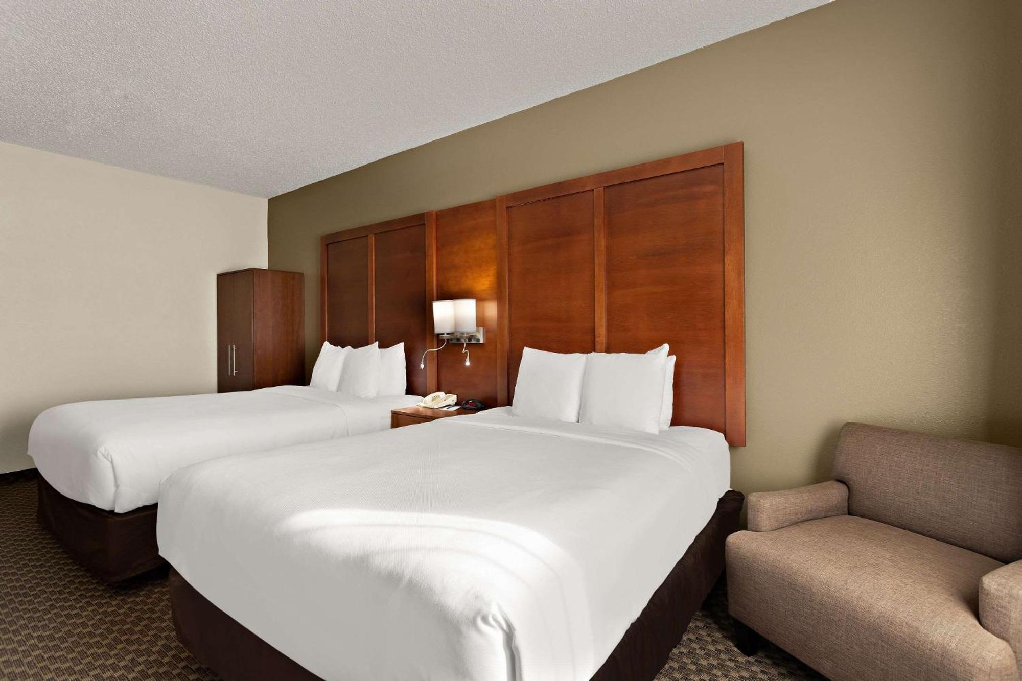 คอมฟอร์ท สวีทส์ ยูนิเวอร์ซิตี้ Hotel ลาสครูเซส ภายนอก รูปภาพ