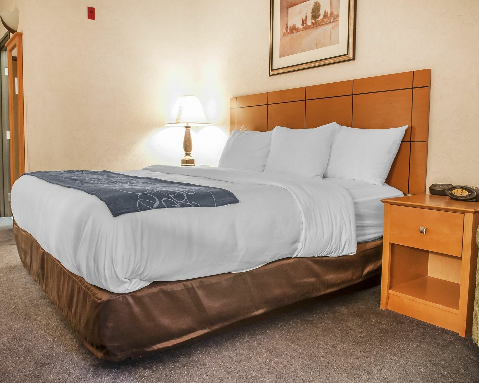 คอมฟอร์ท สวีทส์ ยูนิเวอร์ซิตี้ Hotel ลาสครูเซส ภายนอก รูปภาพ